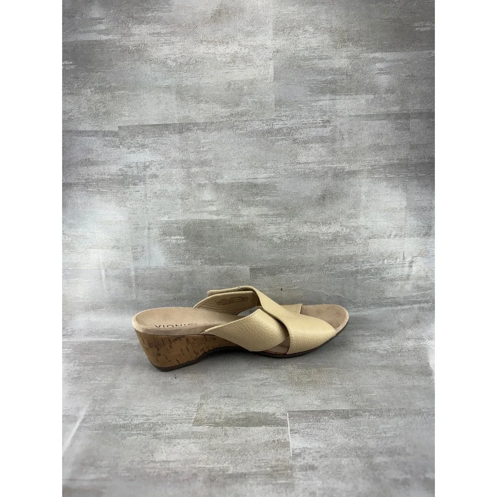 Vionic Leticia Cream Beige Pebbled Leather Cork Wedge Sandals Women Sz 9.5